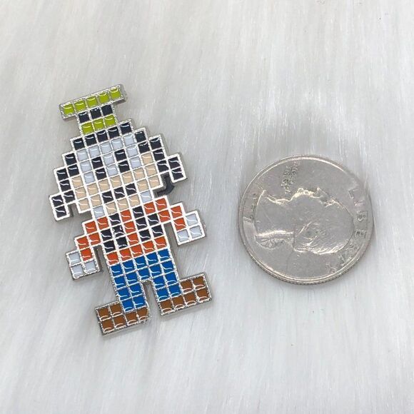 🔮 5/$25 Disney 8-bit Goofy‎ Pin - Picture 2 of 3